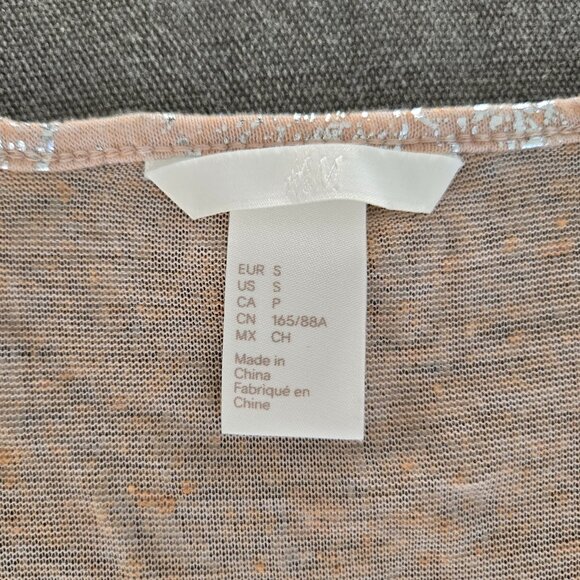 T-shirt - Picture 2 of 2